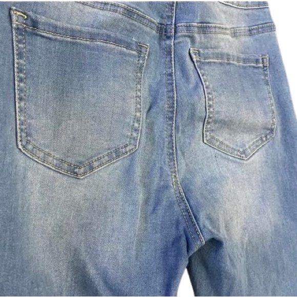 Double Button Closure Stretchy EnJean Denim Co. Jeans - Picture 11 of 12